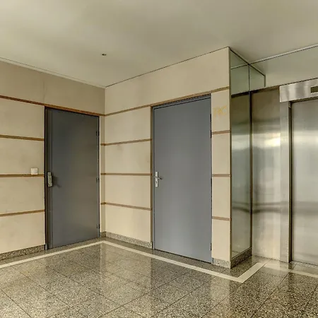 Le Charlemagne- * Boulogne-Billancourt
